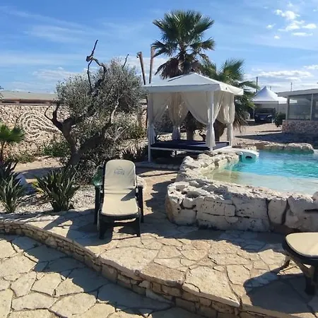 Il Trullo Al Mare -trullo By The Sea- Pool & *