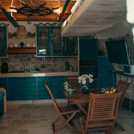 Villa Il Trullo Al Mare -trullo By The Sea- Pool & Molfetta