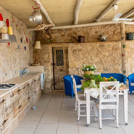 Villa Il Trullo Al Mare -trullo By The Sea- Pool & *