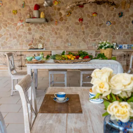 Il Trullo Al Mare -trullo By The Sea- Pool & * Molfetta